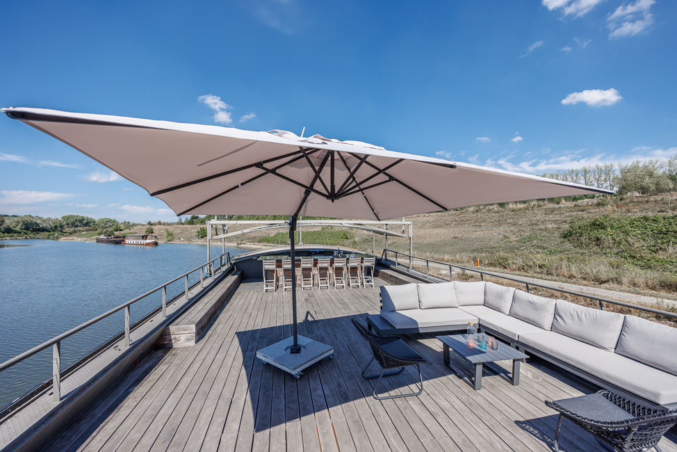 Tabor 67 - The deck